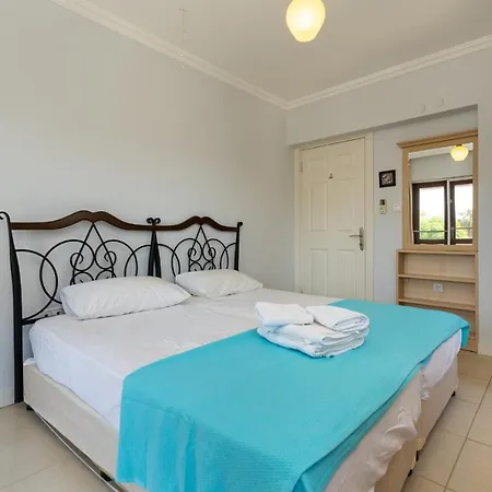 Villa Belek Kadriye Mahallesi 4+1 Oezel Havuzlu Villa