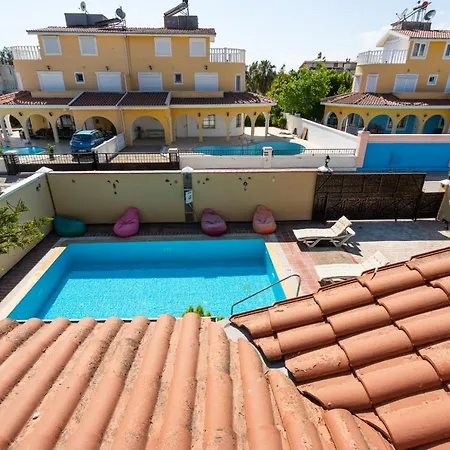 Belek Kadriye Mahallesi 4+1 Oezel Havuzlu Villa Villa