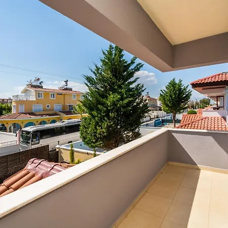 Belek Kadriye Mahallesi 4+1 Oezel Havuzlu Villa * Belek