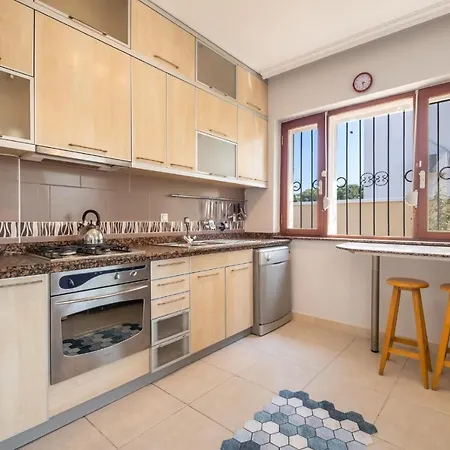 Villa Belek Kadriye Mahallesi 4+1 Oezel Havuzlu Villa Belek