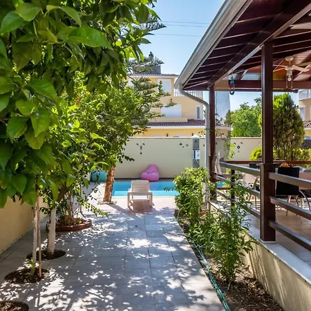 Belek Kadriye Mahallesi 4+1 Oezel Havuzlu Villa Villa Belek