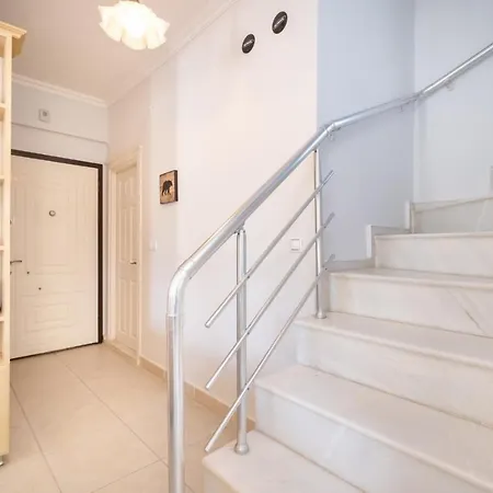 Belek Kadriye Mahallesi 4+1 Oezel Havuzlu Villa *